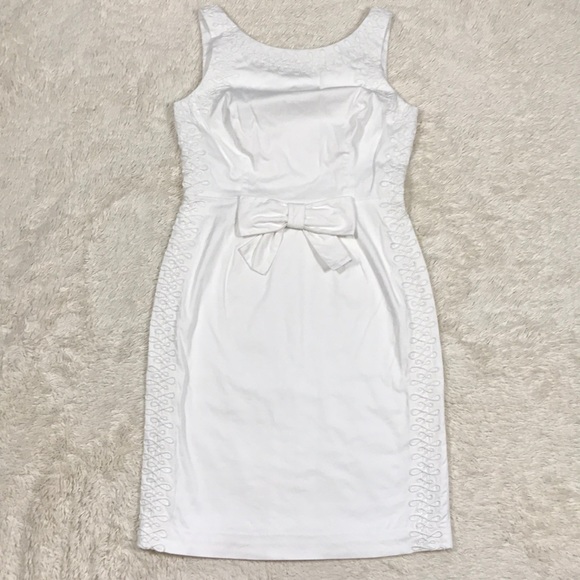 Lilly Pulitzer Dresses & Skirts - Lilly Pulitzer Classic White Sheath Bow Dress 6
